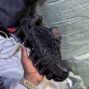 nike shox running sneakers (black/red)